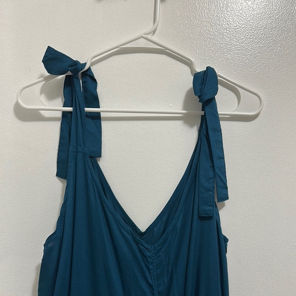 Teal Sleeveless Jumpsuit - Picture 2 of 3
